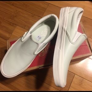 Vans classic slip ons